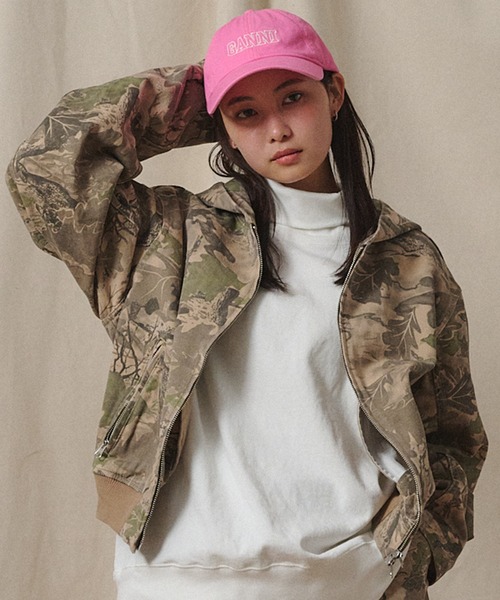 Universal Style Wear(ユニバーサルスタイルウェア)の「Universal Style Wear CAMO ZIP フーディー(パーカー・メンズ・グレー系カモフラージュ/デザートカモ/リアルツリーカモ・MEDIUM/LARGE/X-LARGE)」の3枚目の写真