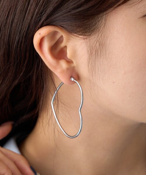 mystic（ミスティック）の「Lara ハートハープピアス（ピアス（両耳用）・レディース・シルバー・ONE SIZE）」の2枚目の写真