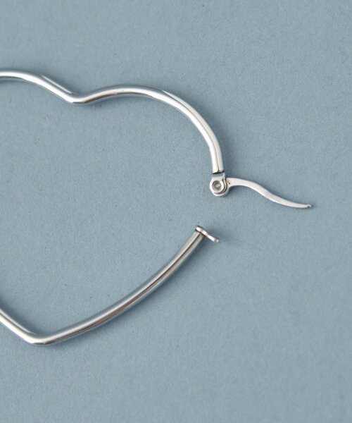 mystic（ミスティック）の「Lara ハートハープピアス（ピアス（両耳用）・レディース・シルバー・ONE SIZE）」の4枚目の写真