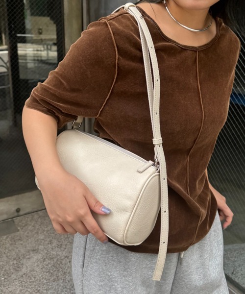 CIAOPANIC TYPY（チャオパニックティピー）の「筒形ショルダーBAG（ショルダーバッグ・レディース・ライトパープル/ブラック/アイボリー・ONE SIZE）」の5枚目の写真