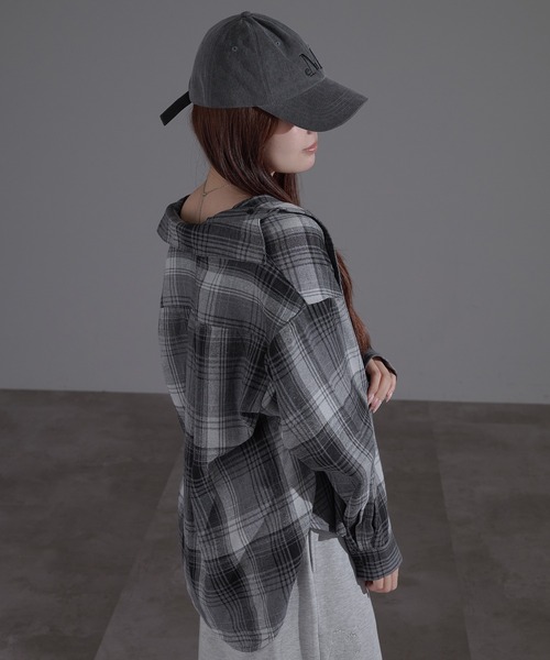 apres jour mignon(アプレジュールミニョン)の「フード付きチェックシャツ(シャツ/ブラウス・レディース・ネイビー/ブラウン系その他/ブラック・X-LARGE/フリー)」の9枚目の写真