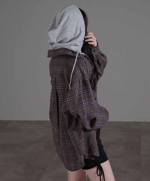 apres jour mignon(アプレジュールミニョン)の「フード付きチェックシャツ(シャツ/ブラウス・レディース・ネイビー/ブラウン系その他/ブラック・X-LARGE/フリー)」の11枚目の写真