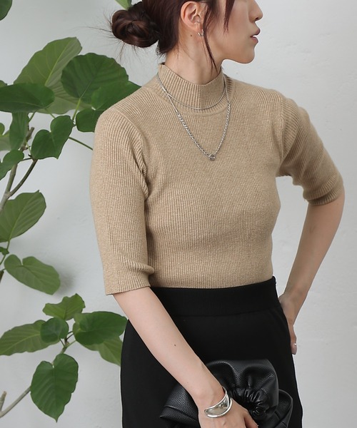 COLONY 2139（コロニートゥーワンスリーナイン）の「PBT5分袖ハイネックプルオーバー（ニット/セーター・レディース・ベージュ/ブラウン/ピンク/バーガンディー/オフホワイト/ブルー/ブラック/グレー系その他・FREE）」の5枚目の写真