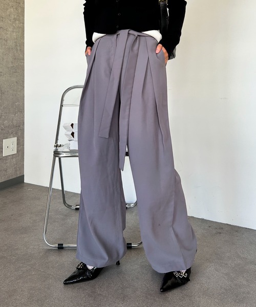 Maison Calme（メゾンカルム）の「ウエストリボンデザイン ルーズワイドスラックス　オールシーズン　定番　きれいめ（スラックス・レディース・ブラック/グレー・F）」の5枚目の写真