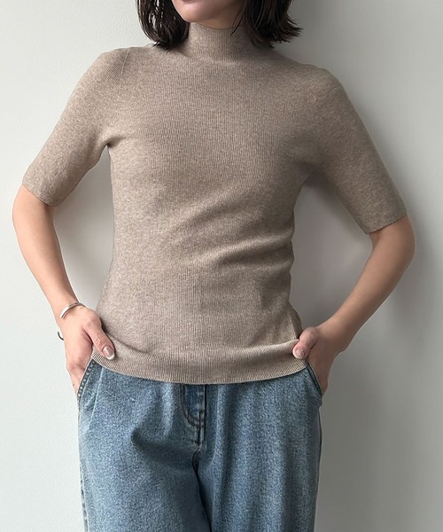 ELFRANK(エルフランク)の「【縫い目のないシームレス】ハイネック 半袖 リブニット プルオーバー モックネック(ニット/セーター・レディース・ブラウン/ブラック/ベージュ/チャコールグレー/グレー/オフホワイト・FREE)」の14枚目の写真