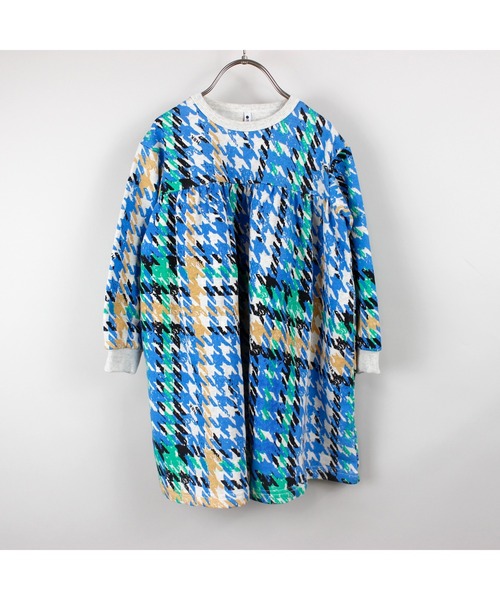 maarook（マルーク）の「千鳥ＰＴふわかる裏毛ワンピース（ワンピース・キッズ・ブルー・130cm/120cm/110cm/100cm/90cm/80ｃｍ）」の4枚目の写真