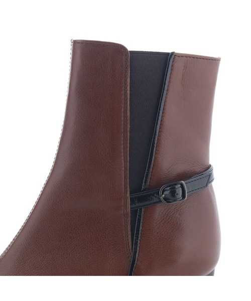 cava cava（サヴァサヴァ）の「防滑│Vカットサイドゴアブーツ　3720563（ブーツ・レディース・ブラック/ダークブラウン・22.5cm/23cm/23.5cm/24cm/24.5cm）」の5枚目の写真