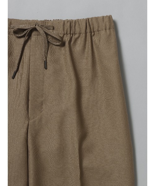 GOOVI（グービ）の「GOOVI イージーパンツ ウールギャバジン 無地（スラックス・メンズ・ベージュ系/ブラック系・1/2/3）」の4枚目の写真