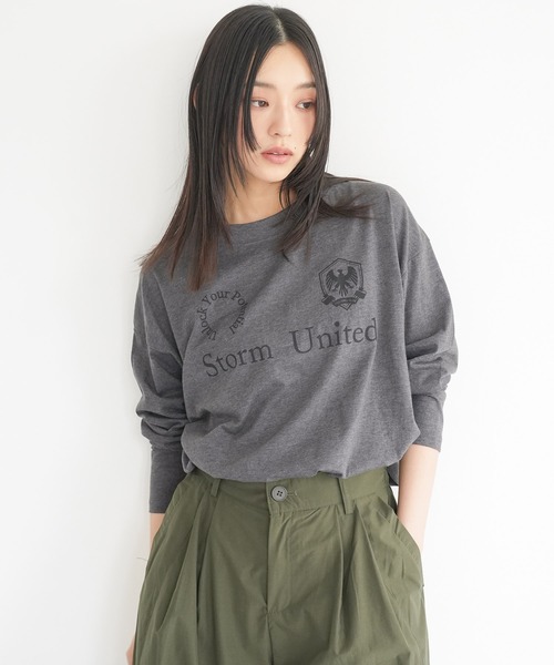 mili an deni(ミリアンデニ)の「スポーティロゴロンT(Tシャツ/カットソー・レディース・ブラック/チャコールグレー/オフホワイト・M/L)」の3枚目の写真