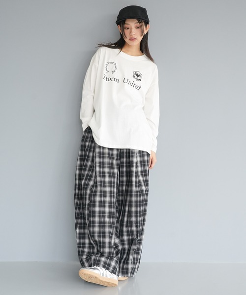 mili an deni(ミリアンデニ)の「スポーティロゴロンT(Tシャツ/カットソー・レディース・ブラック/チャコールグレー/オフホワイト・M/L)」の8枚目の写真