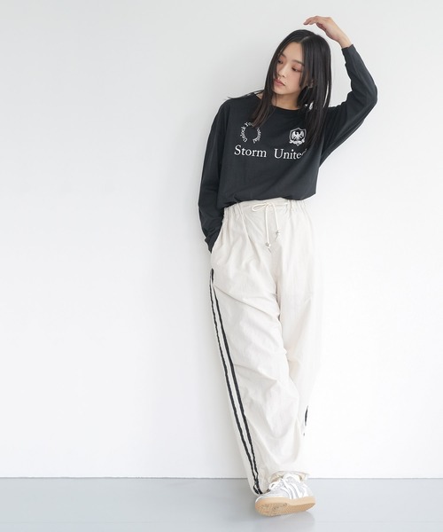 mili an deni(ミリアンデニ)の「スポーティロゴロンT(Tシャツ/カットソー・レディース・ブラック/チャコールグレー/オフホワイト・M/L)」の12枚目の写真