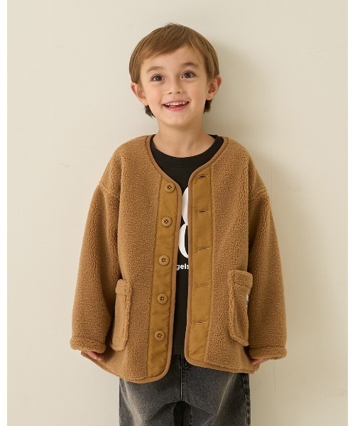 b・ROOM（ビールーム）の「【組み合わせ自由シリーズ】ボアブルゾン（ブルゾン・キッズ・モスグリーン/ベージュ/プラム/チャコール/アイボリー・100cm/110cm/120cm/130cm/140cm/150cm）」の3枚目の写真