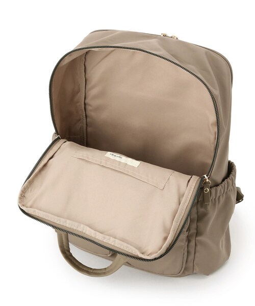 SHOO・LA・RUE(シューラルー)の「【撥水】立体ポケットリュック(バックパック/リュック・レディース・ダークグレー/ダークブラウン/ブラック・00)」の18枚目の写真