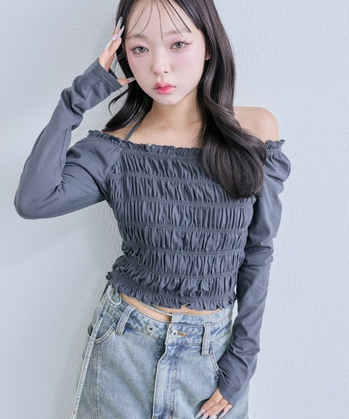 OLIVE des OLIVE(オリーブデオリーブ)の「シャーリングロンT(Tシャツ/カットソー・レディース・オフホワイト/その他/ピンク/ブラウン/チャコールグレー/サーモンピンク・FREE)」の4枚目の写真