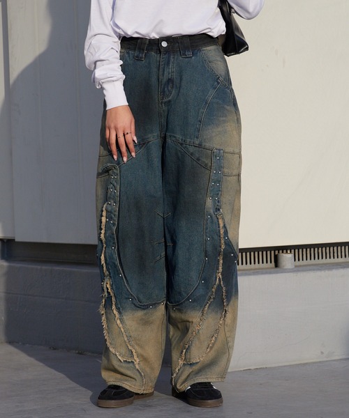 Chick(チック)の「Panel design Studded Baggy Pants / 切り替えデザイン スタッズ付きバギーパンツ(デニムパンツ・レディース・ブラック/ブルー・FREE)」の21枚目の写真