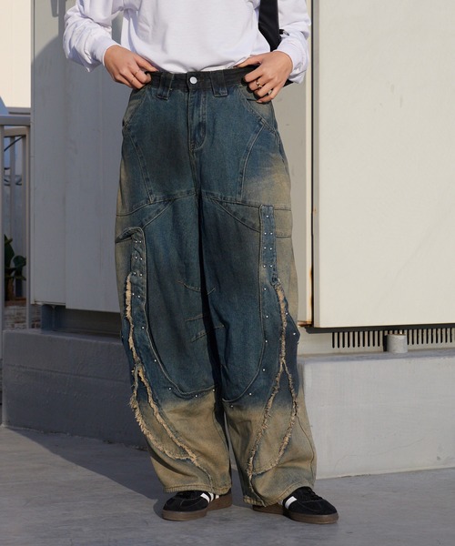 Chick(チック)の「Panel design Studded Baggy Pants / 切り替えデザイン スタッズ付きバギーパンツ(デニムパンツ・レディース・ブラック/ブルー・FREE)」の20枚目の写真