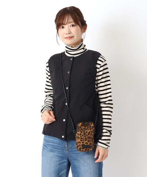 one'sterrace(ワンズテラス)の「SE 軽量マルチミニポシェット(ショルダーバッグ・レディース・ダークブラウン系8/グレー系4/ブラック系8・99)」の18枚目の写真
