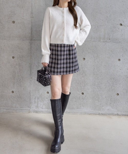 clear（クリア）の「袖口パールショートフェザーニットカーディガン[大人 フェミニン 上品]（カーディガン/ボレロ・レディース・グレー/ブルーグレー/アイボリー・F）」の6枚目の写真