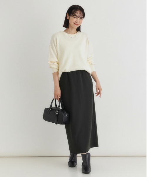 Right-on(ライトオン)の「【HONEYSUCKLE ROSE】スウェットライク セーター (オーバーサイズ / 軽量 / 通気性 / 体型カバー / 洗える / レイヤード / オールシーズン)(ニット/セーター・レディース・グレー/ブルー/ブラック/レッド/キナリ・S/M/L/XL)」の17枚目の写真