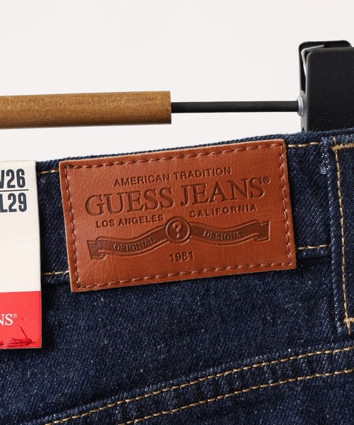GUESS JEANS(ゲスジーンズ)の「GUESS JEANS GJ G06 MOM DENIM PANTS ゲスジーンズ インディゴデニムパンツ(デニムパンツ・レディース・インディゴブルー・29inch/27inch/25inch/24inch/28inch/26inch)」の4枚目の写真