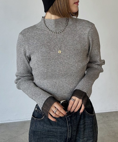 PAGEBOY（ページボーイ）の「＜自宅で洗える！＞ ハイネックバイカラースリーブ（ニット/セーター・レディース・レッド/ブラック/オフホワイト/グレー/ブルー・FREE）」の4枚目の写真