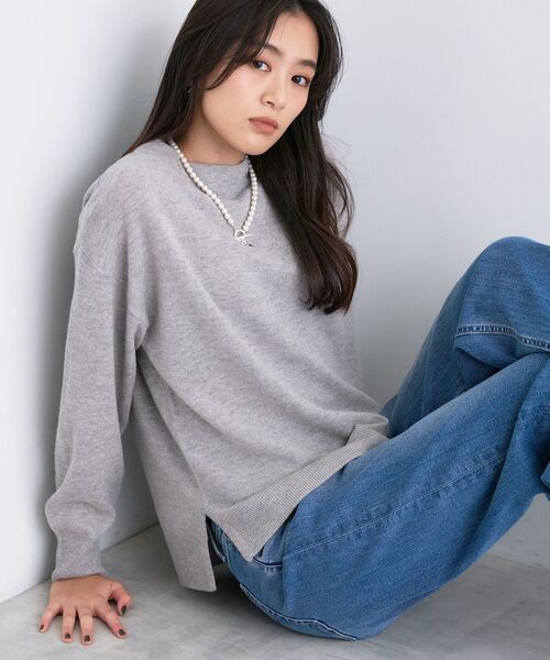 INDIVI（インディヴィ）の「【洗える／カシミヤ混】ボトルネック ドルマンスリーブニット（ニット/セーター・レディース・オフホワイト/ナチュラル/レッド系1/ブラウン系その他/サックスブルー/ダークグレー・38/34/13/05/15 /19）」の3枚目の写真