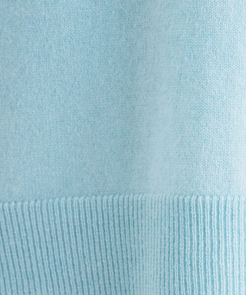 INDIVI（インディヴィ）の「【洗える／カシミヤ混】ボトルネック ドルマンスリーブニット（ニット/セーター・レディース・オフホワイト/ナチュラル/レッド系1/ブラウン系その他/サックスブルー/ダークグレー・38/34/13/05/15 /19）」の18枚目の写真