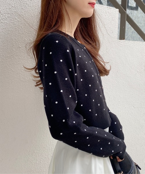 INGNI(イング)の「ドット柄ニットカーディガン(カーディガン/ボレロ・レディース・グレー系その他3/ブラック×ホワイト・M)」の7枚目の写真