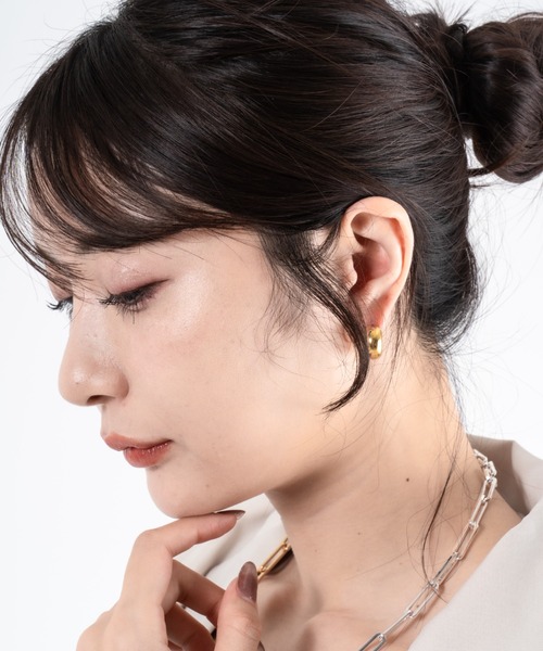 JENNYBIRD(ジェニーバード)の「【JENNY BIRD/ジェニーバード】フープピアス Mini Tome Hoop Earrings(ピアス(両耳用)・レディース・シルバー/ゴールド・FREE)」の5枚目の写真