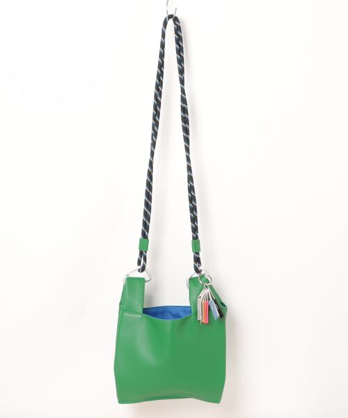 Cheek（チーク）の「code 2way shoulder（ショルダーバッグ・レディース・ブルー/グリーン/ブラック/アイボリー・FREE）」の4枚目の写真