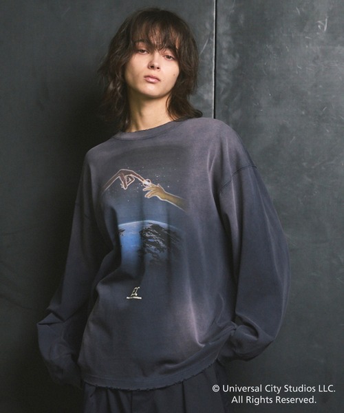 UNISEX》【MOVIE SERIES】「E.T.」- Finger - Prime-Over Crew Neck