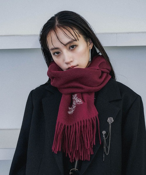 HARE（ハレ）の「ウールカシミヤマフラー(HARE)（ストール/ショール・レディース・ブラック/ボルドー・FREE）」の12枚目の写真