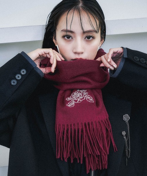 HARE（ハレ）の「ウールカシミヤマフラー(HARE)（ストール/ショール・レディース・ブラック/ボルドー・FREE）」の10枚目の写真