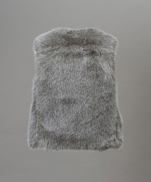 MAISON SPECIAL(メゾンスペシャル)の「《UNISEX》Luxury Volume Eco Fur Prime-Over Vest/ラグジュアリーボリュームエコファープライムオーバーベスト【MAISON SPECIAL/メゾンスペシャル】(ベスト・メンズ・ブラック/グレー・0/1/2)」の5枚目の写真