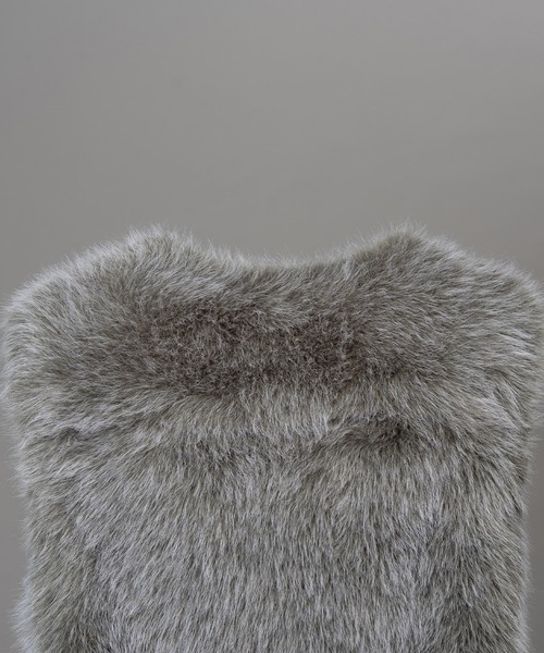 MAISON SPECIAL(メゾンスペシャル)の「《UNISEX》Luxury Volume Eco Fur Prime-Over Vest/ラグジュアリーボリュームエコファープライムオーバーベスト【MAISON SPECIAL/メゾンスペシャル】(ベスト・メンズ・ブラック/グレー・0/1/2)」の9枚目の写真