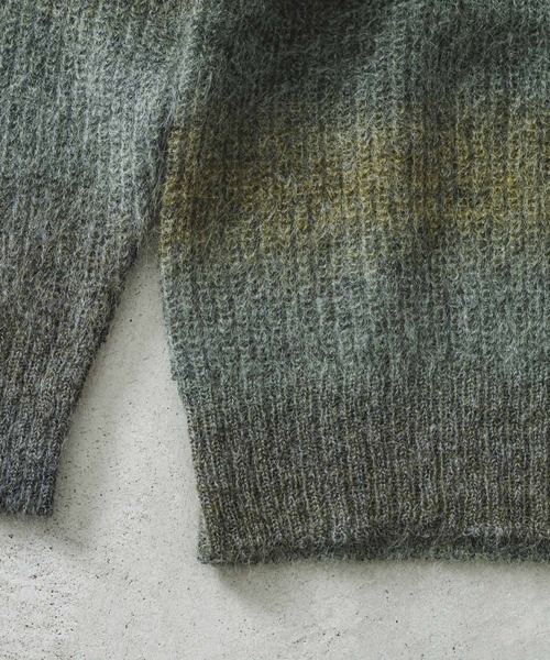 quadro（クオドロ）の「5G引き揃え片畦クルーネック（ニット/セーター・メンズ・グリーン/ブラウン・LARGE/MEDIUM）」の8枚目の写真