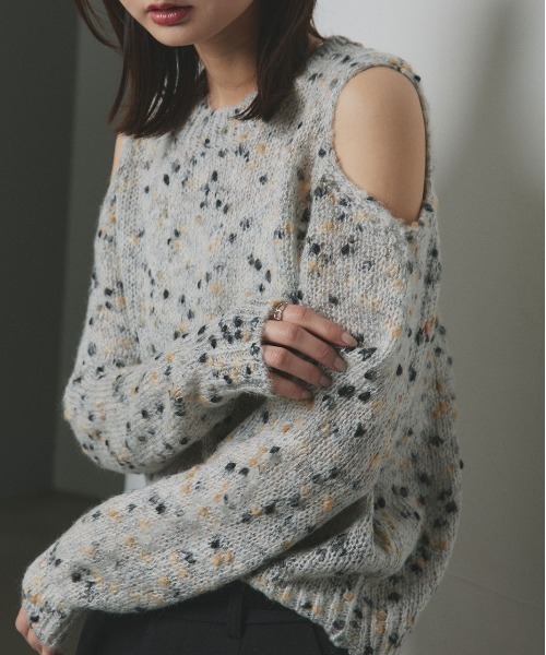 ad thie(アドティエ)の「ミックスネップ ショルダーカットニット(ニット/セーター・レディース・ピンク/イエロー/ブラック・FREE)」の5枚目の写真