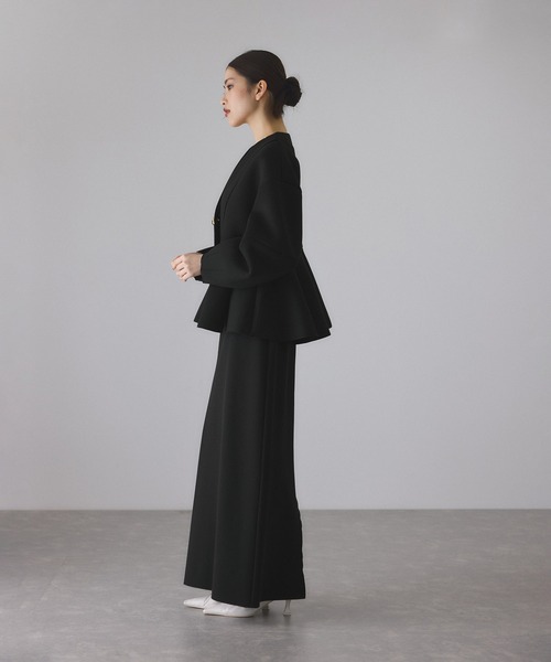 ADAM ET ROPE'（アダムエロペ）の「エッグブローチ付きペプラムカーディガン（カーディガン/ボレロ・レディース・ブラック/キナリ・FREE）」の7枚目の写真