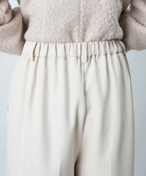 LUCA/LADY LUCK LUCA（ルカ/レディラックルカ）の「LC/LLL フロントタックパンツ/裾タックフレアパンツ（スラックス・レディース・ブラック/ライトベージュ・FREE）」の20枚目の写真