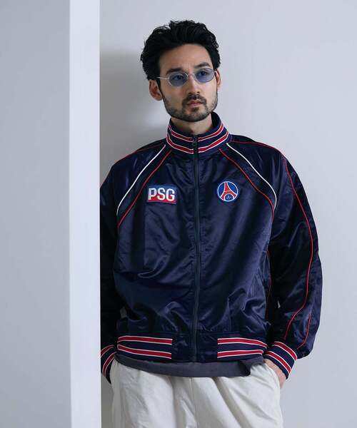 PARIS SAINT-GERMAIN(パリサンジェルマン)の「【Paris Saint-Germain / パリ・サン=ジェルマン】 JP Iconic Satin Zip(その他アウター・メンズ・ホワイト/ネイビー・MEDIUM/LARGE/X-LARGE)」の11枚目の写真