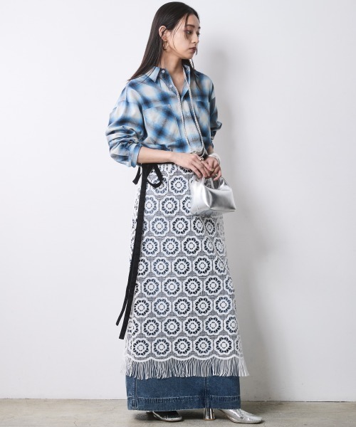 CHIC STYLE(シックスタイル)の「チェックシャツ<大きいサイズ有>シックスタイル(シャツ/ブラウス・レディース・ブラック系/ブルー系・5L/4L/3L/LL/L/M)」の16枚目の写真