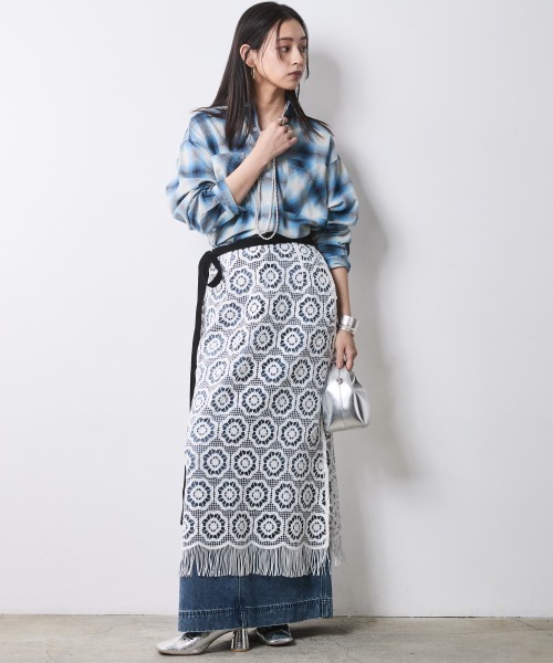 CHIC STYLE(シックスタイル)の「チェックシャツ<大きいサイズ有>シックスタイル(シャツ/ブラウス・レディース・ブラック系/ブルー系・5L/4L/3L/LL/L/M)」の18枚目の写真
