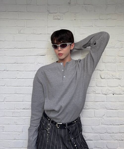 DUSTYWHITE(ダスティーホワイト)の「GREY HENLEY NECK COTTON SHIRT(Tシャツ/カットソー・メンズ・その他・MEDIUM/LARGE/X-LARGE)」の7枚目の写真