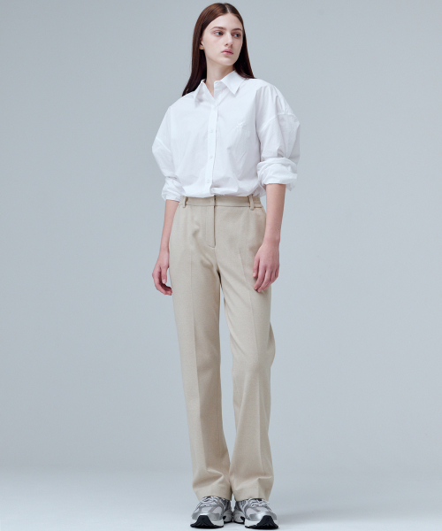 MALOUPE(マロップ)の「2132 クロップストレートパンツ (ベージュ)(スラックス・レディース・ベージュ・26/28/30)」の3枚目の写真