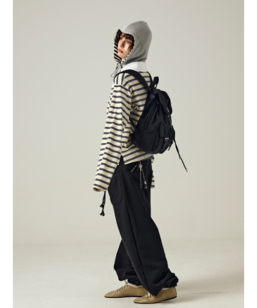 Salad bowls（サラダボール）の「CLOUD BACKPACK [BLACK]（バックパック/リュック・レディース・ブラック・FREE）」の2枚目の写真