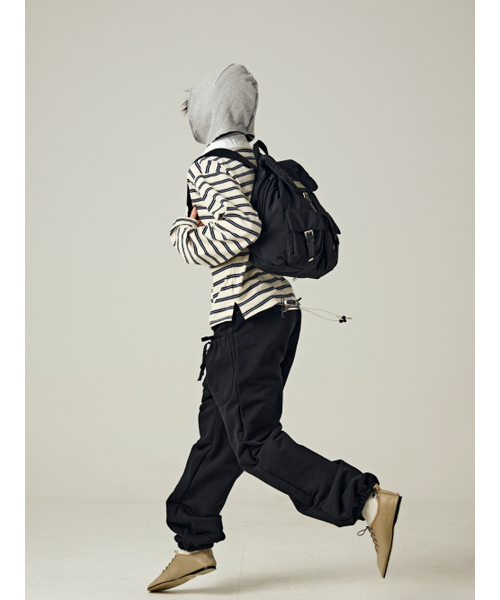 Salad bowls（サラダボール）の「CLOUD BACKPACK [BLACK]（バックパック/リュック・レディース・ブラック・FREE）」の3枚目の写真