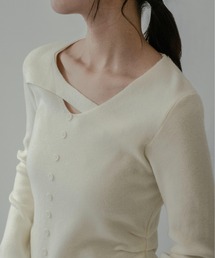 on:nue | 【on:nue】[着用動画あり！] アシンメトリーカットネックニット(ニット/セーター)