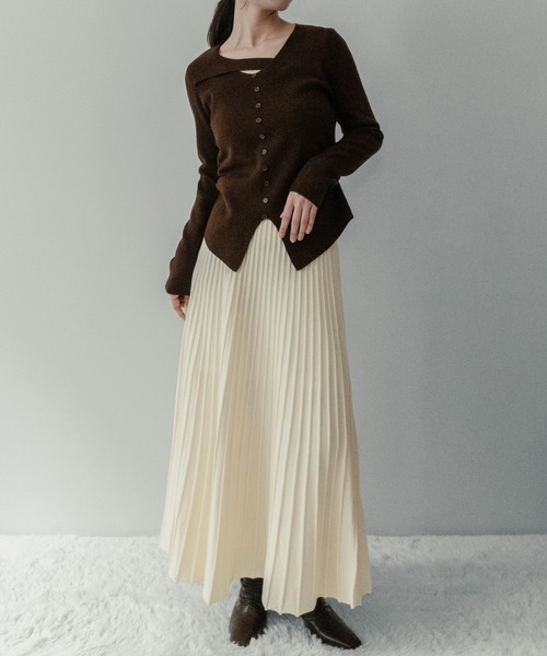 on:nue（オンニュ）の「【on:nue】[着用動画あり！] アシンメトリーカットネックニット（ニット/セーター・レディース・アイボリー/ブラック/オートミール/ブラウン・FREE）」の20枚目の写真