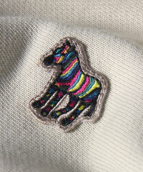 PS Paul Smith(ピーエスポールスミス)の「Sports Stripe Zebra ワンポイント パーカ / 162503 361R(パーカー・メンズ・オフホワイト・XX-LARGE/SMALL/MEDIUM/LARGE/X-LARGE)」の2枚目の写真