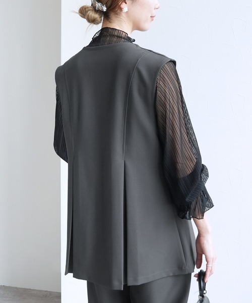 reca（レカ）の「Vネック金ボタンベスト×カーブパンツ2点セット（スーツセット・レディース・グレー/ブラック・L/M）」の14枚目の写真